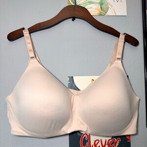 Torrid Cream Seamless Bra wireless and padded in size 42D